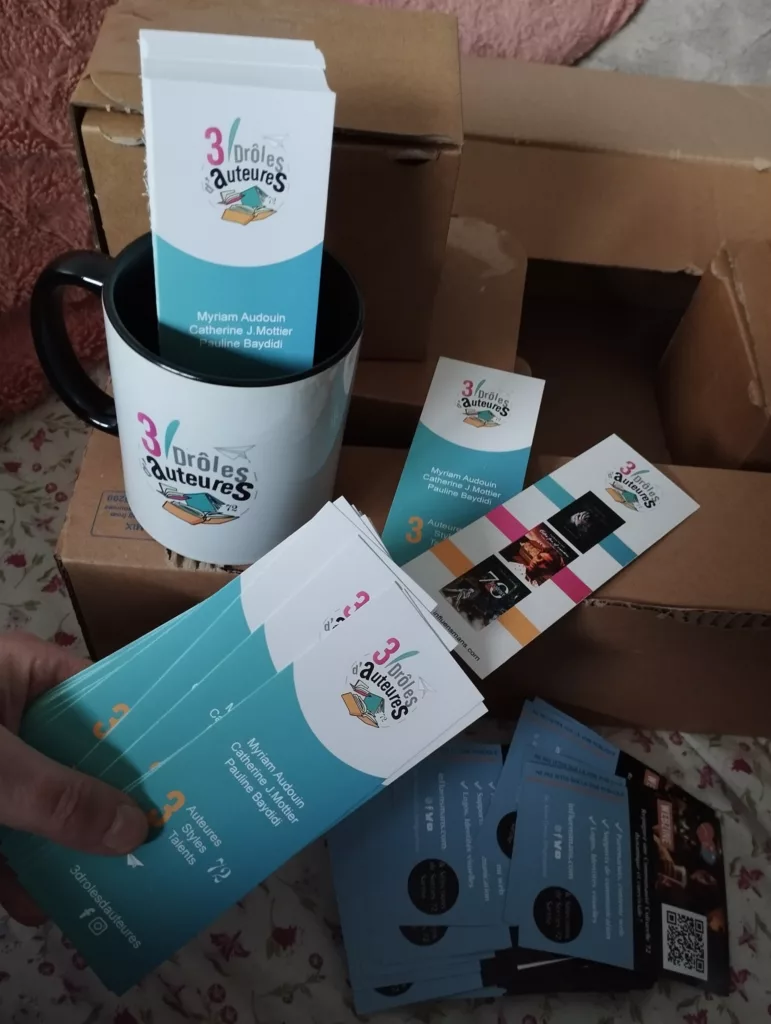 Marques pages, tasses pour les 3 droles d'auteures